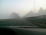 霧の高速道路